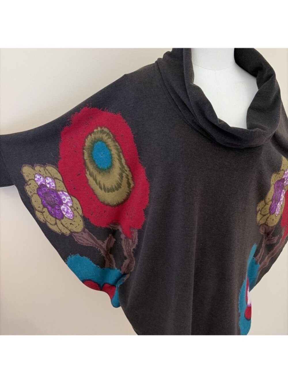 NorthStyle Cowl Neck Poncho Cape Sweater Size XL Brown Floral Artsy Maximalist - Picture 2 of 10